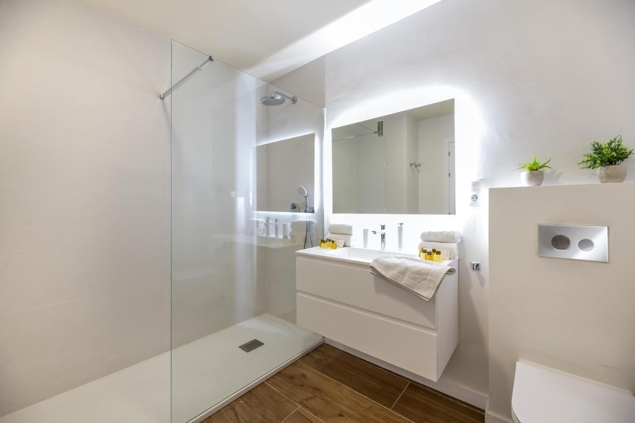 Vacation Marbella I Top 1 Puerto Banus Sea Front Rental, Renovated Exterior foto